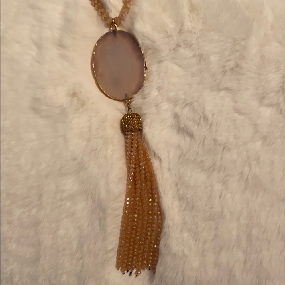 🎄 Beautiful Beaded Stone and Tassel Necklace🎄